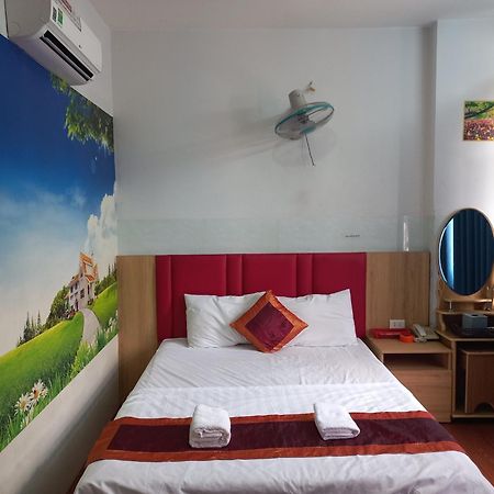 Khach San Nguyen Trung Hotel Ho Chi Minh City Exterior photo